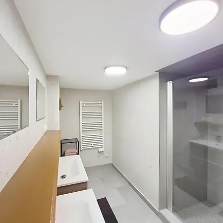Dinkl By Interhome